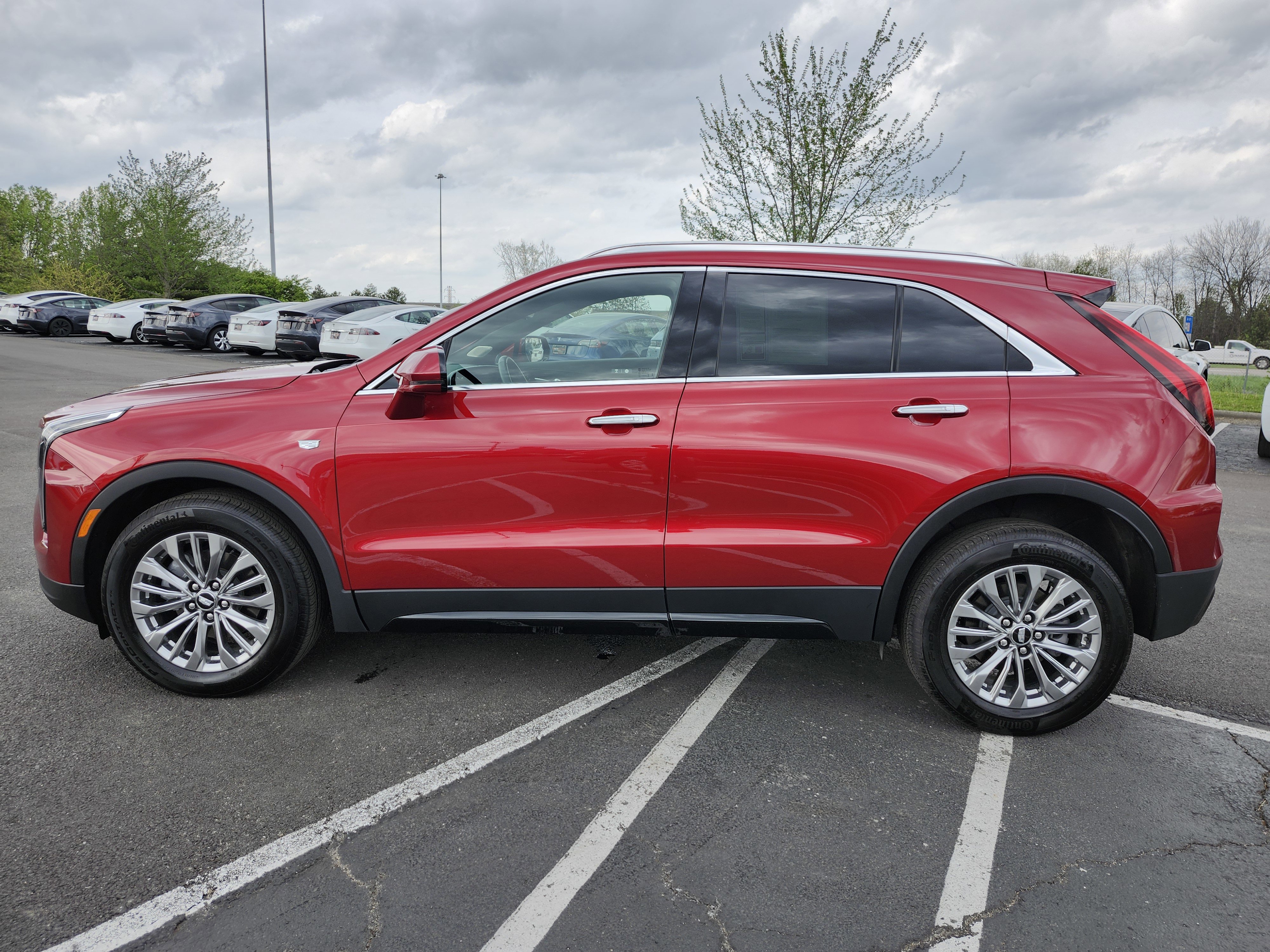 Used 2024 Cadillac XT4 Premium Luxury w/ Technology Package FWD image 15