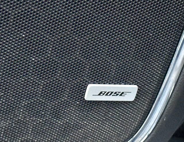 Used 2018 Chevrolet Suburban LT image 19