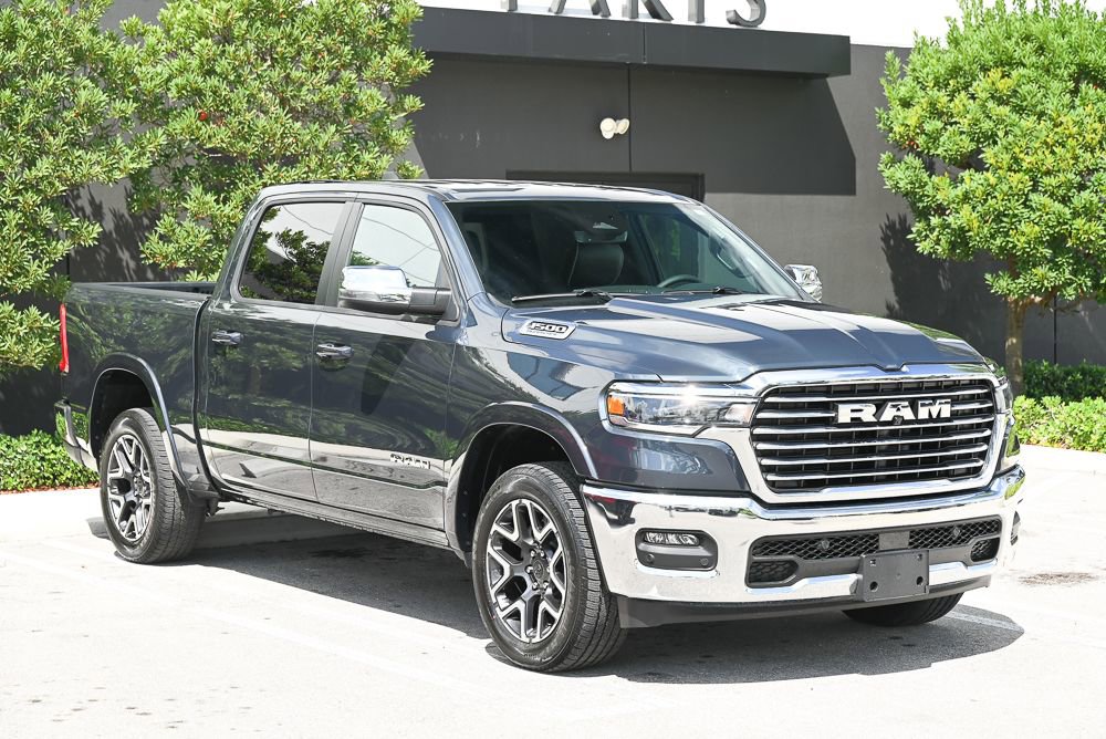 Used 2026 RAM 1500 Laramie AWD/4WD image 3