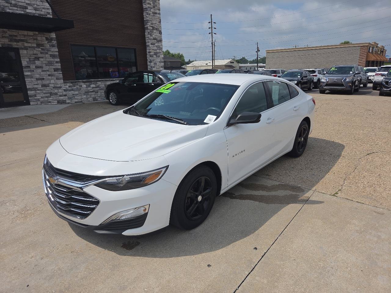 Used 2020 Chevrolet Malibu LS FWD image 2