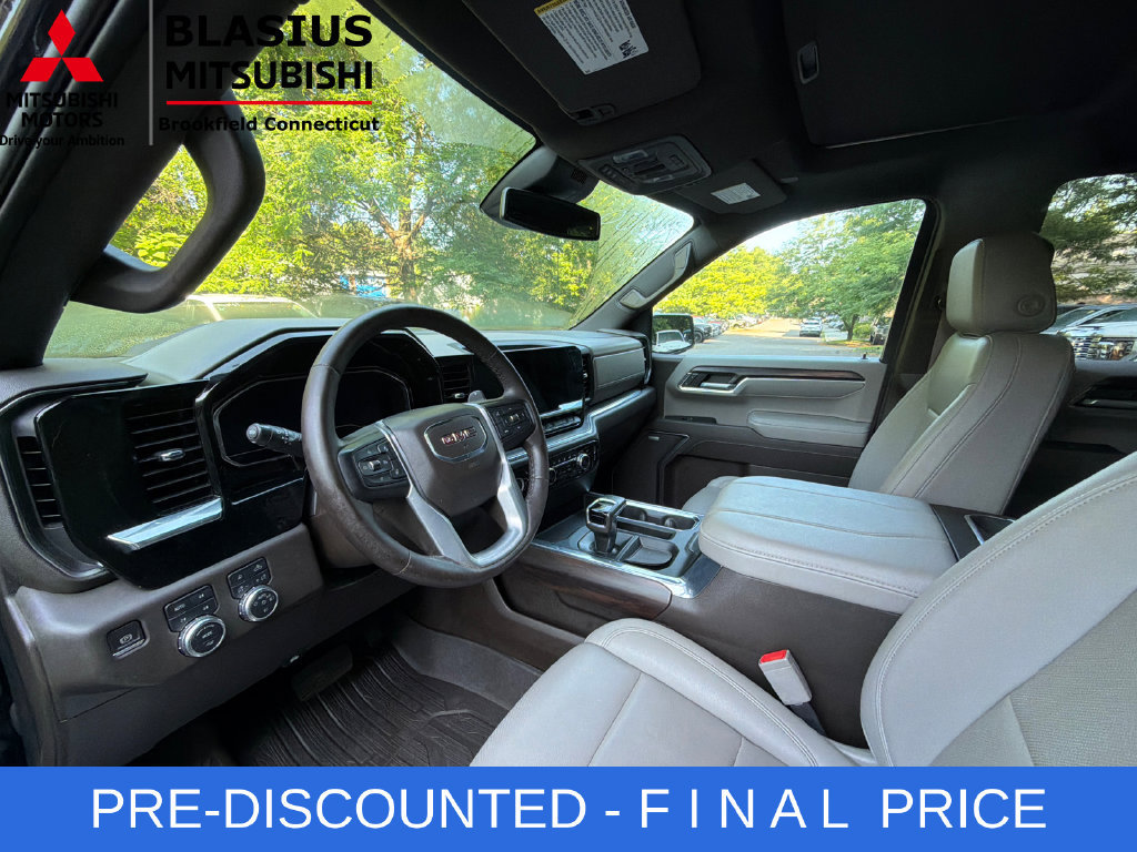 Used 2023 GMC Sierra 1500 SLT w/ SLT Premium Package AWD/4WD image 19