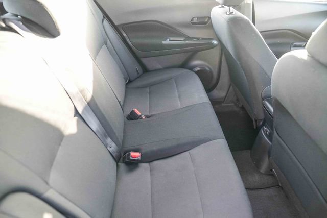 Used 2023 Nissan Kicks S image 18