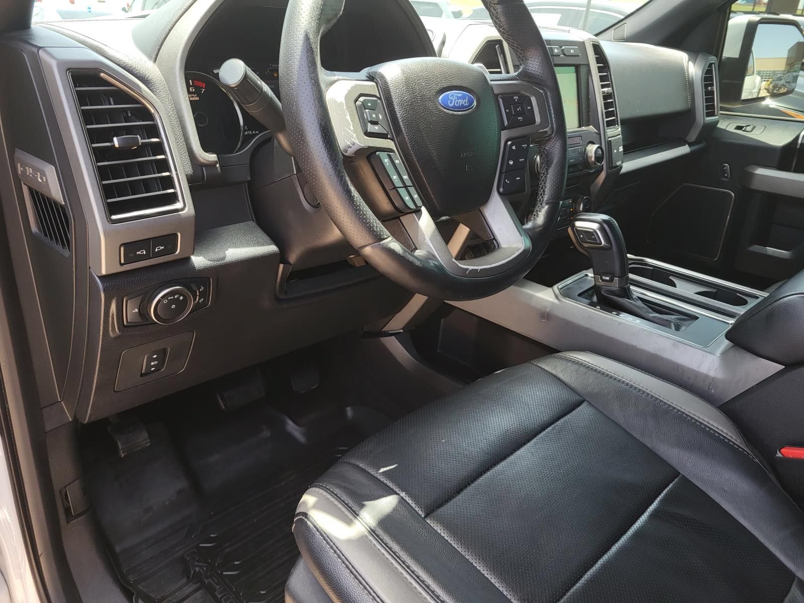 Used 2017 Ford F150 Raptor w/ Equipment Group 802A Luxury AWD/4WD image 15