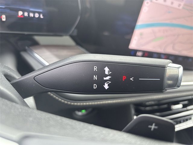 New 2025 Chevrolet Suburban Premier image 16