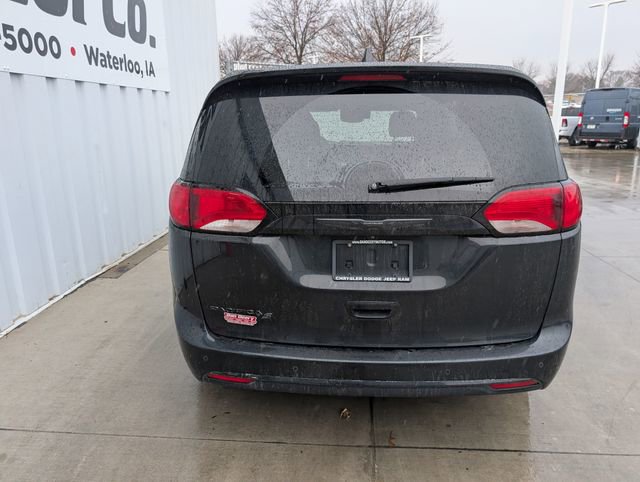 Used 2019 Chrysler Pacifica Touring Plus w/ S Appearance Package image 14