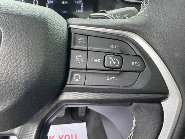 Used 2025 Jeep Grand Cherokee L Altitude AWD/4WD image 15