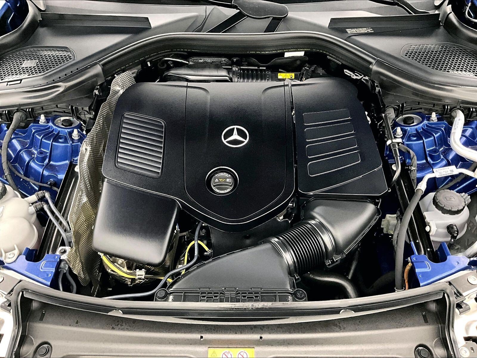 Used 2026 Mercedes-Benz GLC 300 4MATIC image 9