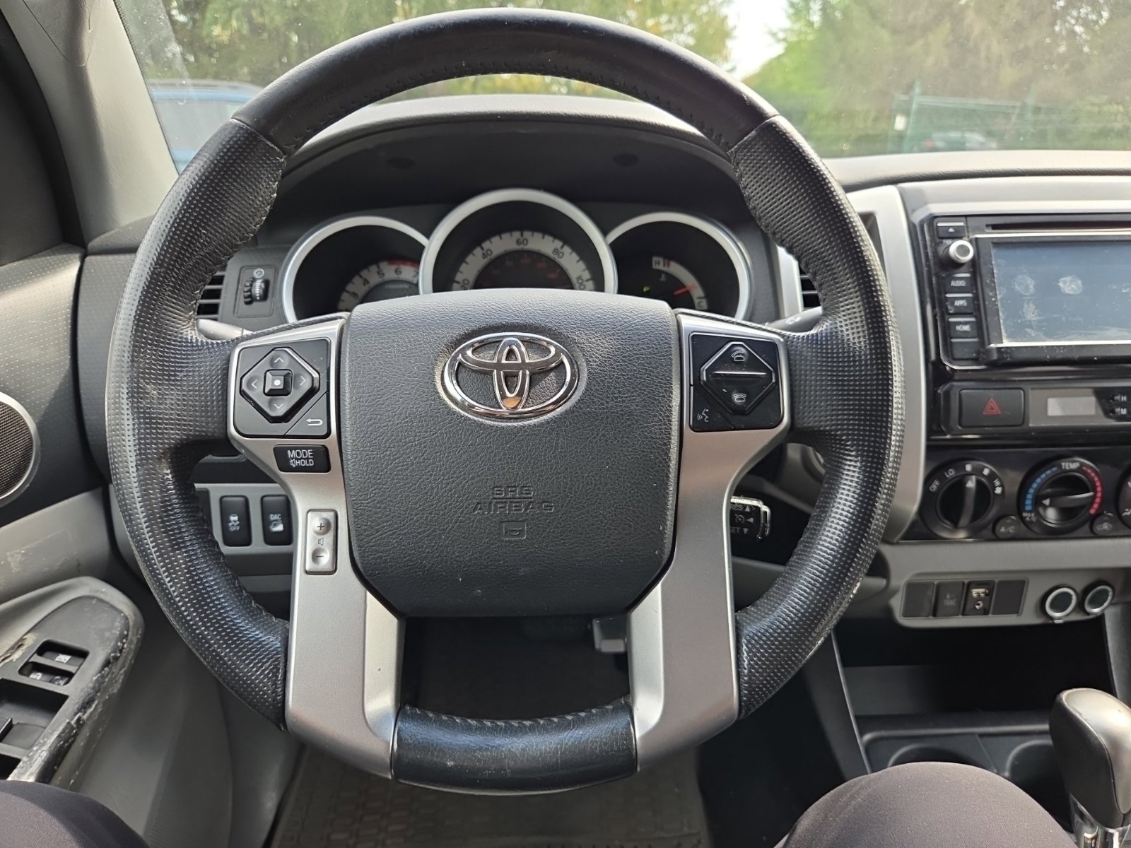 Used 2014 Toyota Tacoma 4x4 Double Cab w/ TRD Off-Road Package image 18