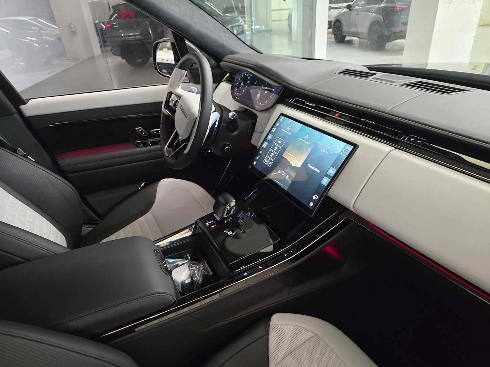 New 2025 Land Rover Range Rover Sport SV Edition Two image 11