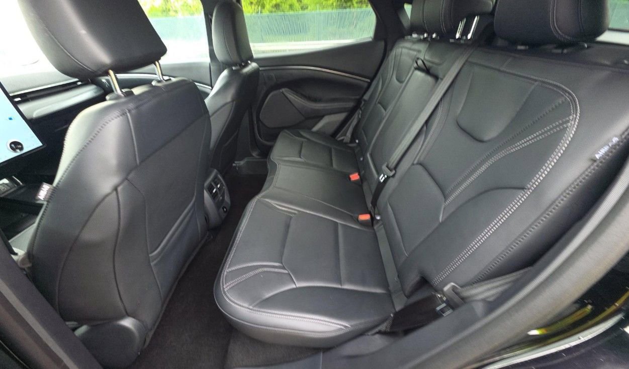 Used 2025 Ford Mustang Mach-E Premium image 9