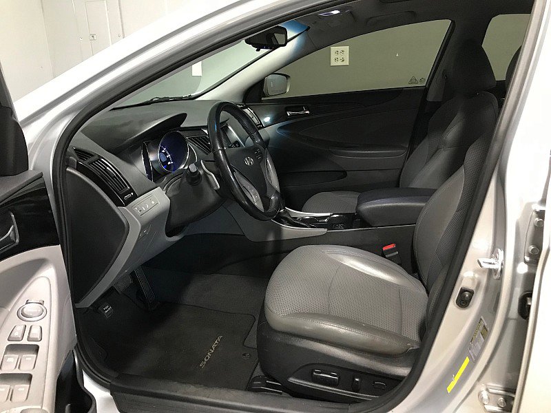 Used 2014 Hyundai Sonata SE w/ Premium Package 04 image 10