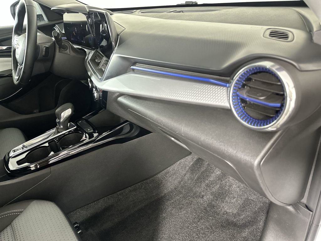 Used 2024 Chevrolet Trax LT w/ Driver Confidence Package FWD image 29