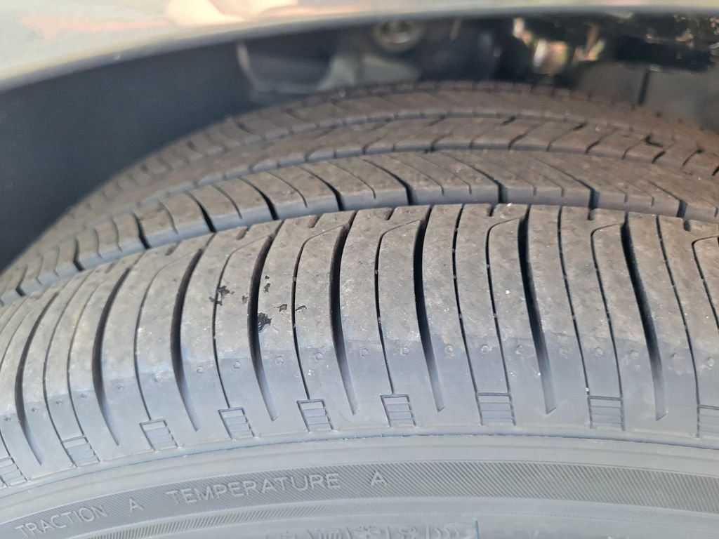 Certified 2025 Hyundai Elantra SEL image 23