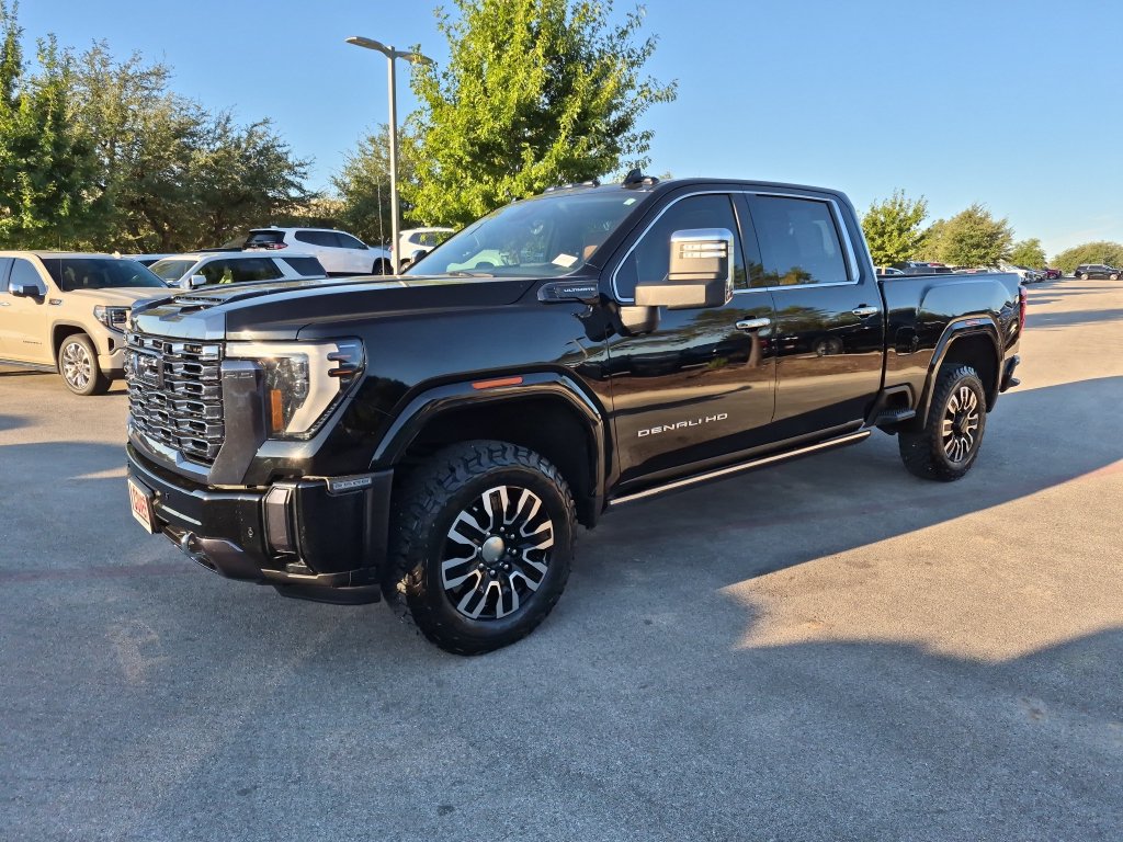 Used 2024 GMC Sierra 2500 Denali Ultimate w/ Max Trailering Package AWD/4WD image 3