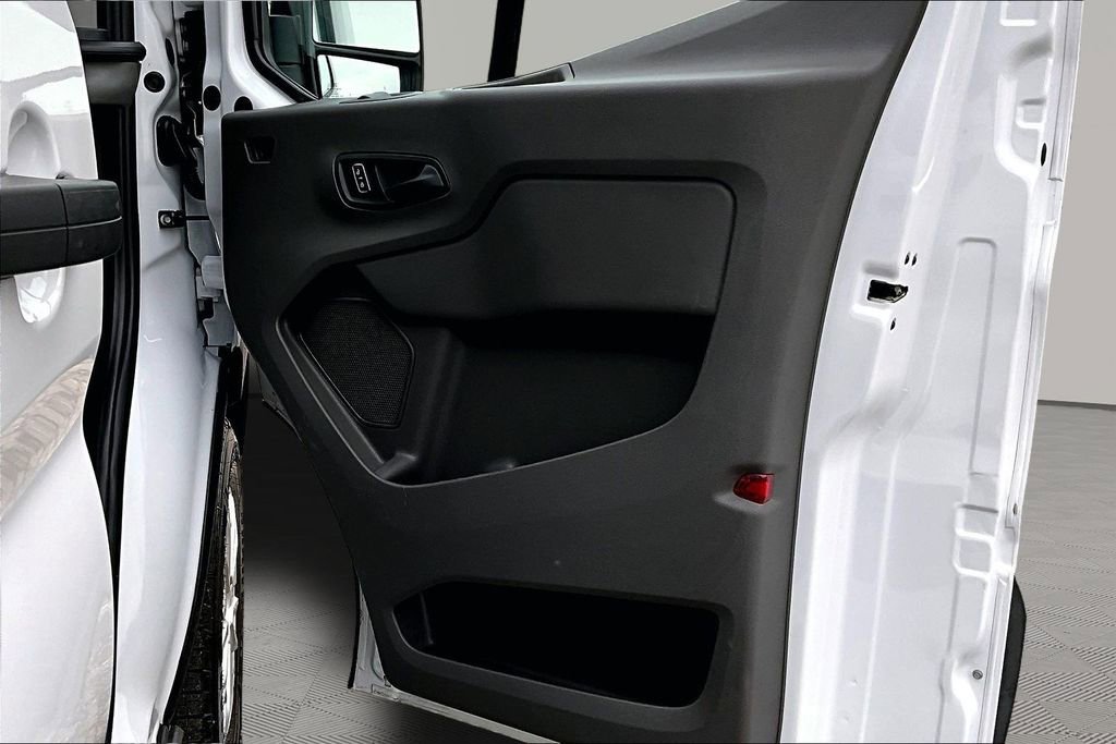 Certified 2024 Ford Transit 350 XLT image 24