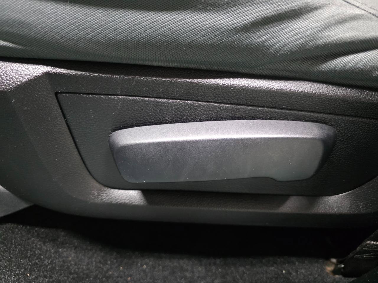 Used 2014 RAM 1500 Express image 17