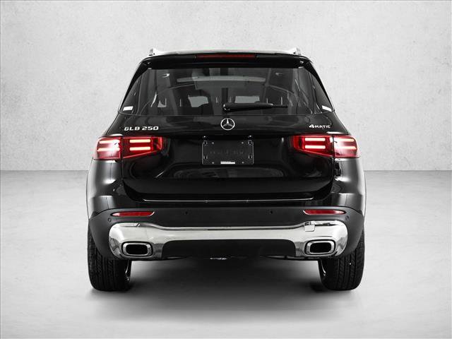 New 2026 Mercedes-Benz GLB 250 4MATIC image 7