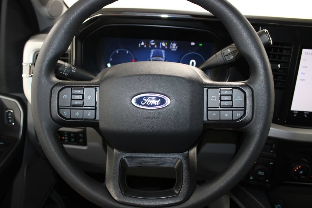 New 2026 Ford F250 XLT w/ XLT Premium Package AWD/4WD image 36