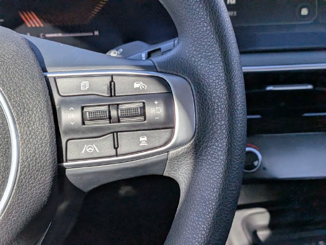 Used 2026 Kia K5 LXS FWD image 22