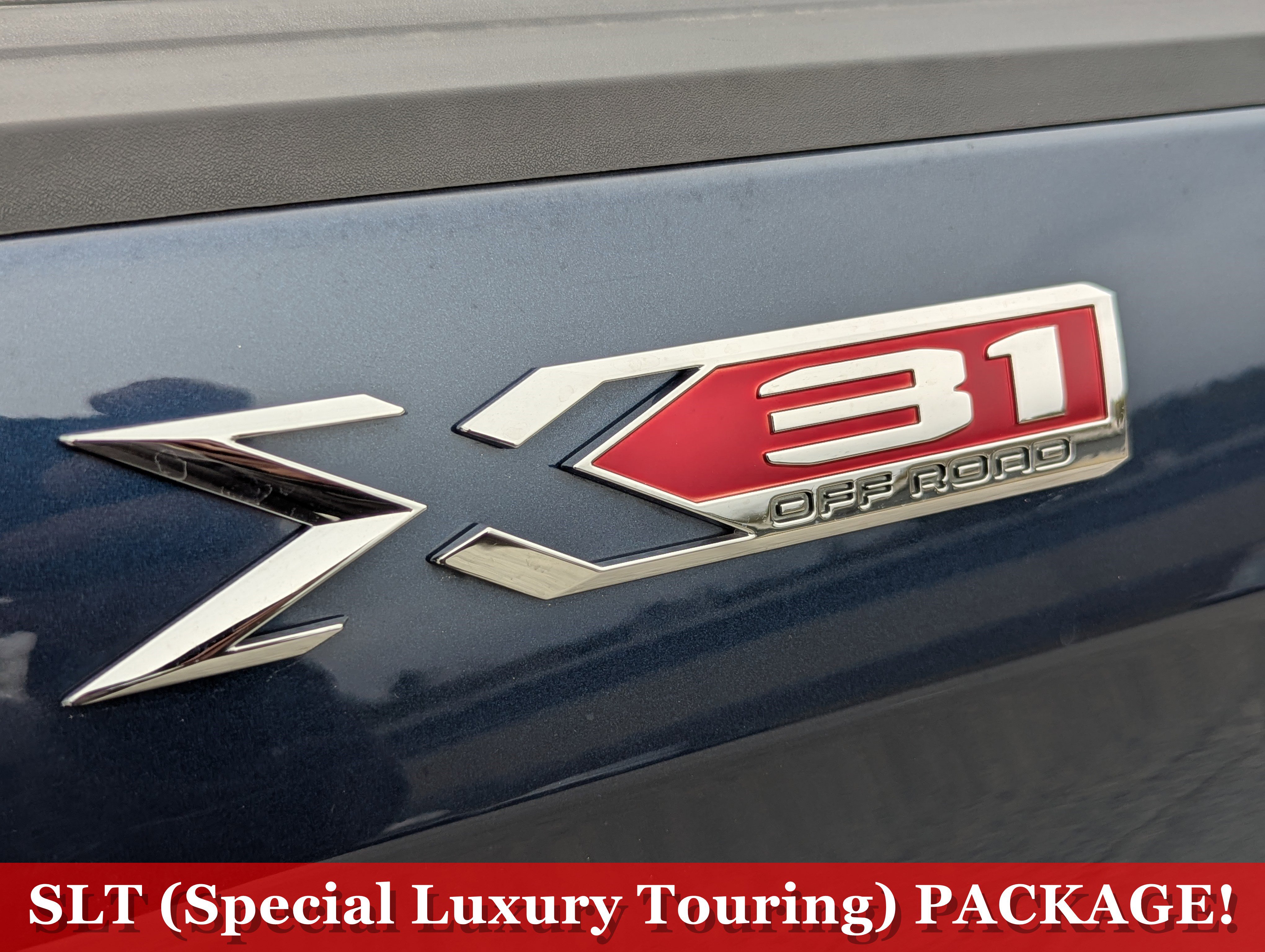 Used 2021 GMC Sierra 1500 SLT w/ X31 Off-Road Package image 17