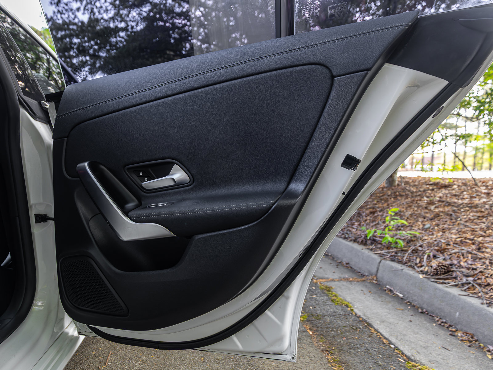 Used 2020 Mercedes-Benz CLA 250 image 33