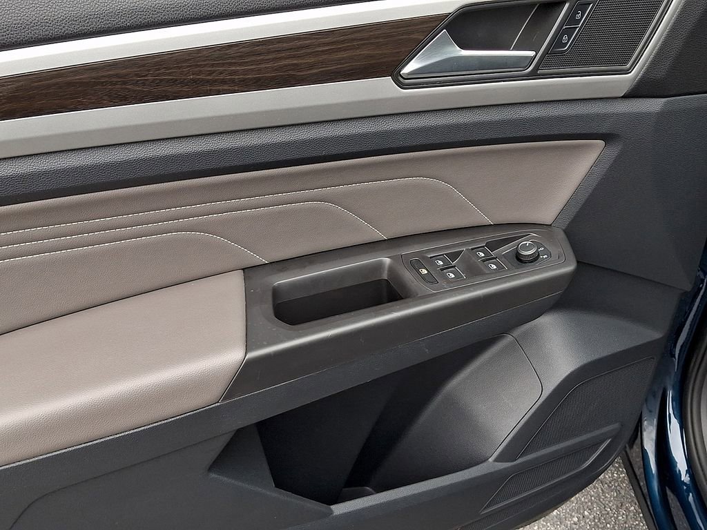 Used 2022 Volkswagen Atlas SE w/ Panoramic Sunroof Package image 12