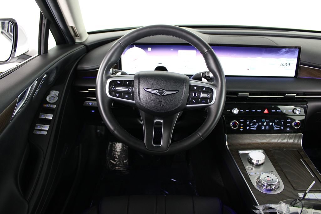 Used 2025 Genesis G80 2.5T Advanced image 4