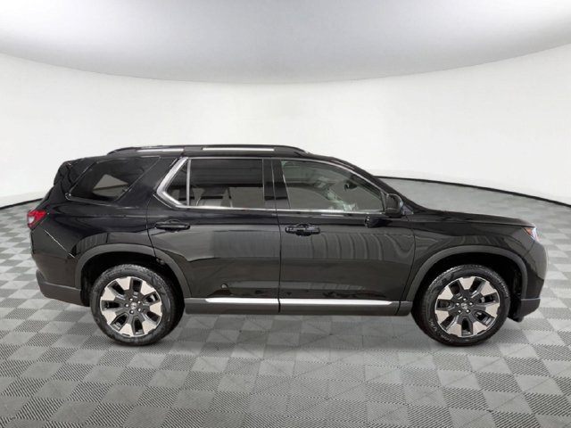 New 2026 Honda Pilot Touring image 7
