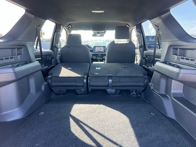 Used 2025 Toyota 4Runner SR5 image 43