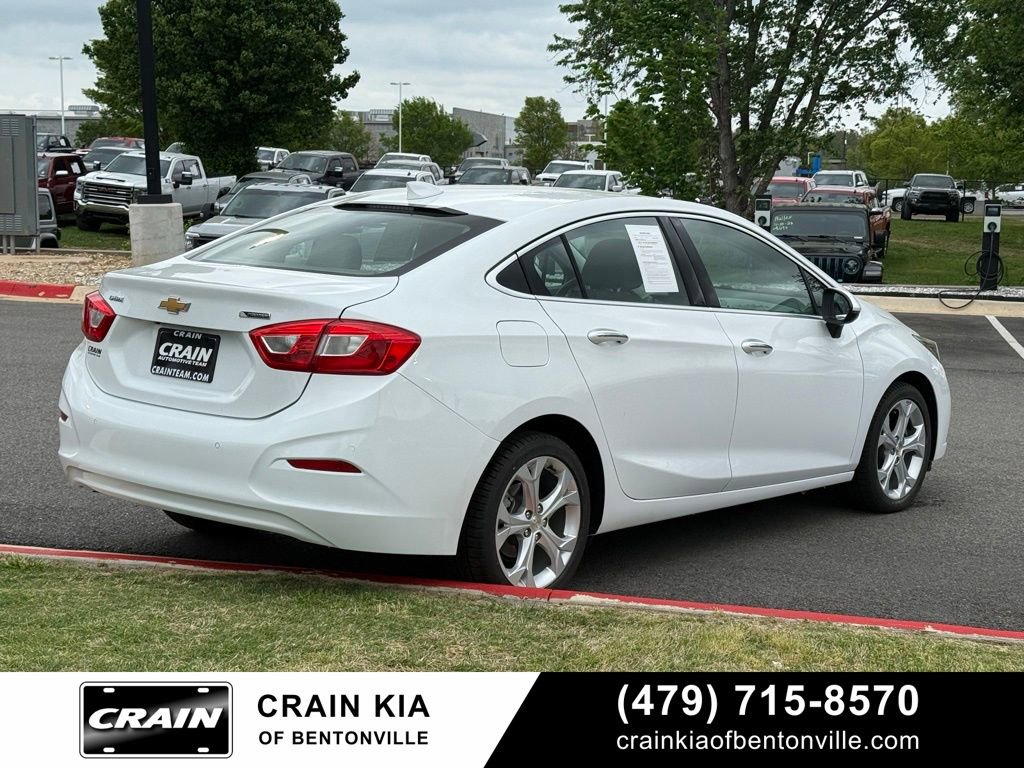 Used 2017 Chevrolet Cruze Premier w/ Enhanced Convenience Package FWD image 7