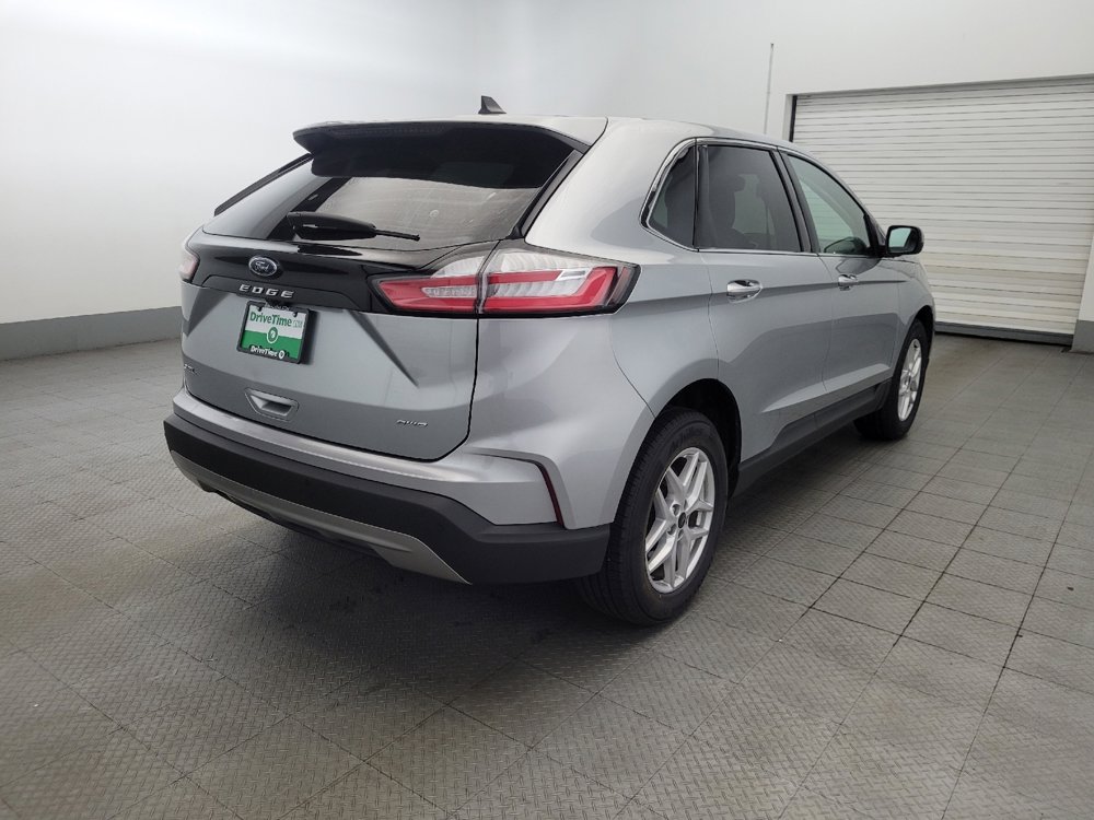 Used 2024 Ford Edge SEL image 9
