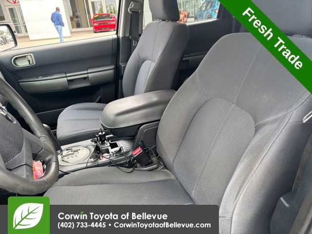 Used 2005 Mitsubishi Endeavor LS AWD/4WD image 16