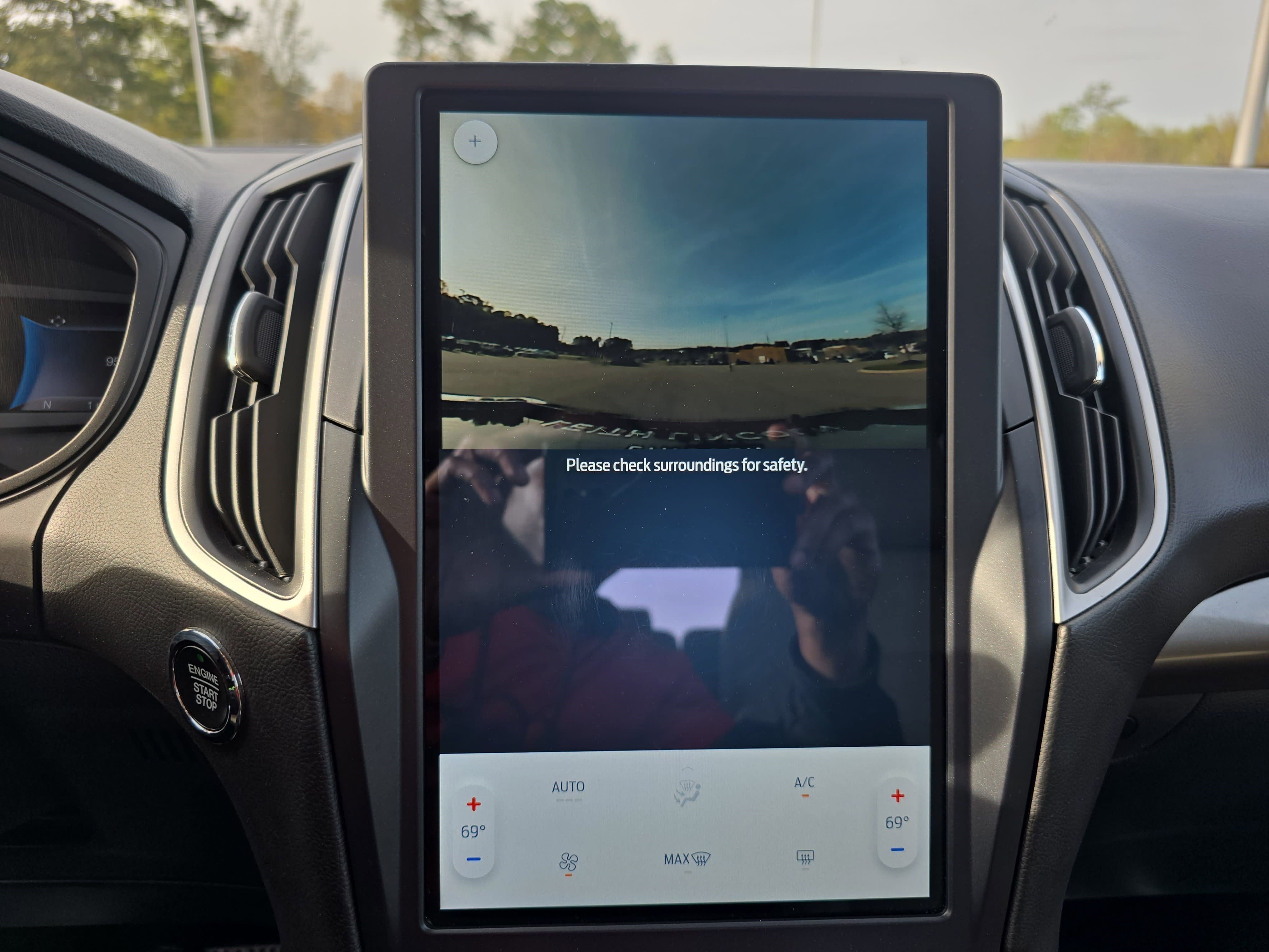 Used 2023 Ford Edge SE image 24