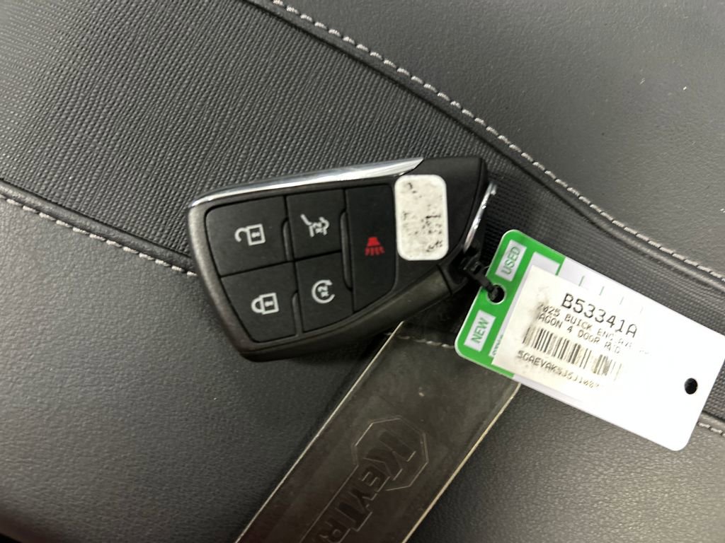 Used 2025 Buick Enclave Preferred image 22