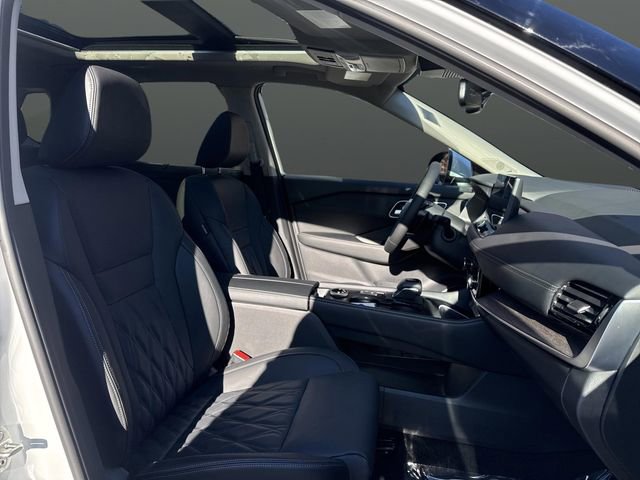 New 2026 Nissan Rogue Platinum image 34