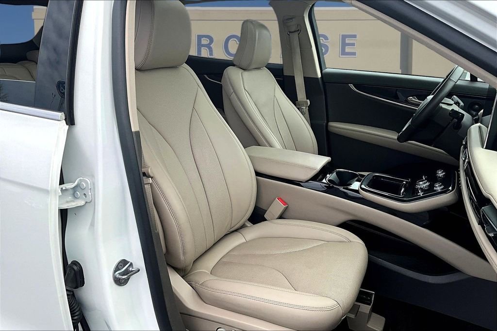 Used 2022 Lincoln Nautilus Reserve image 31