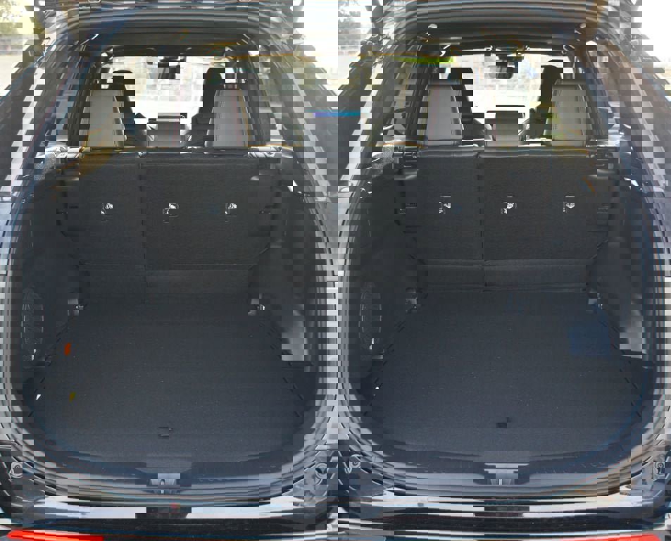 Used 2025 Toyota RAV4 XSE image 17