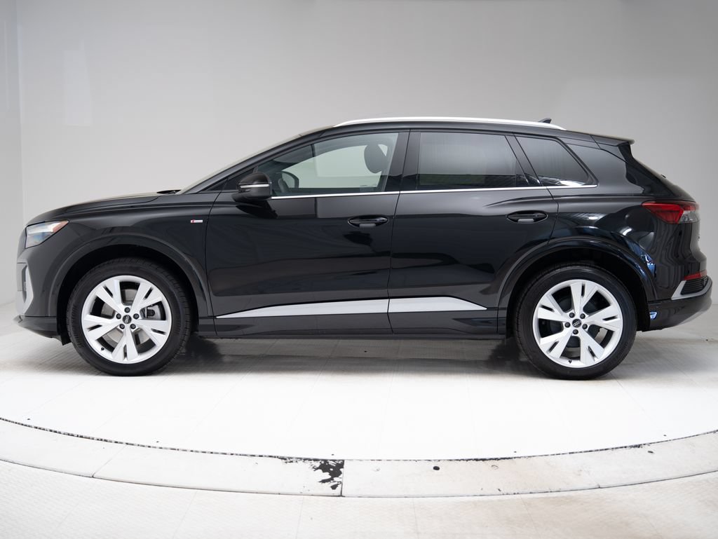 Used 2023 Audi Q4 e-tron Premium Plus AWD/4WD image 2