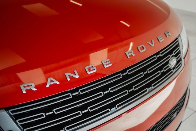 Used 2023 Land Rover Range Rover Sport SE image 9