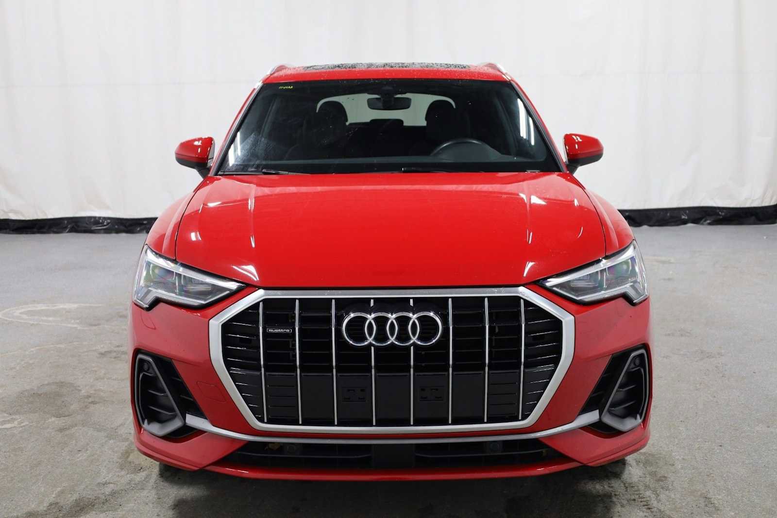 Used 2020 Audi Q3 2.0T Premium Plus w/ Premium Plus Package image 14