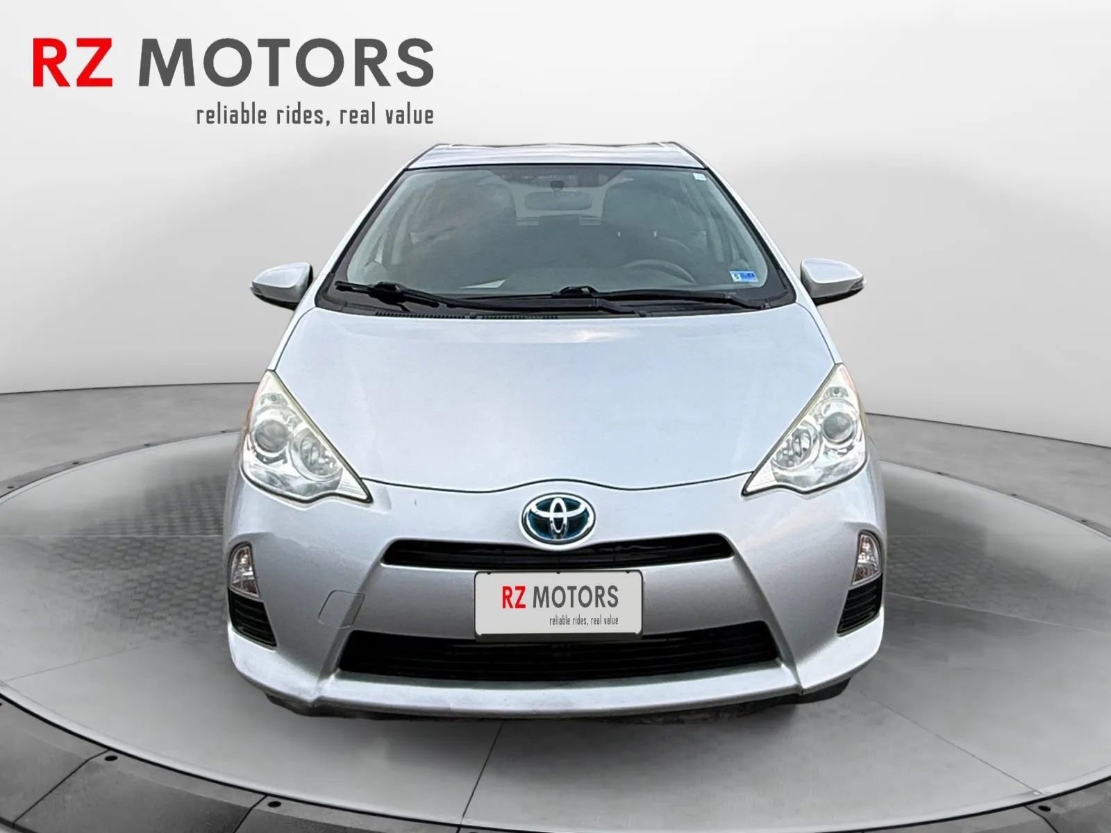 Used 2012 Toyota Prius C Two FWD image 8