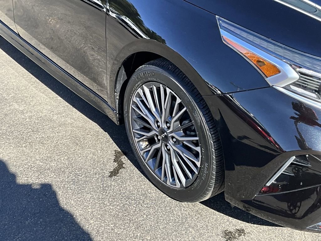 Used 2022 Kia Forte GT-Line w/ GT-Line Technology Package image 8