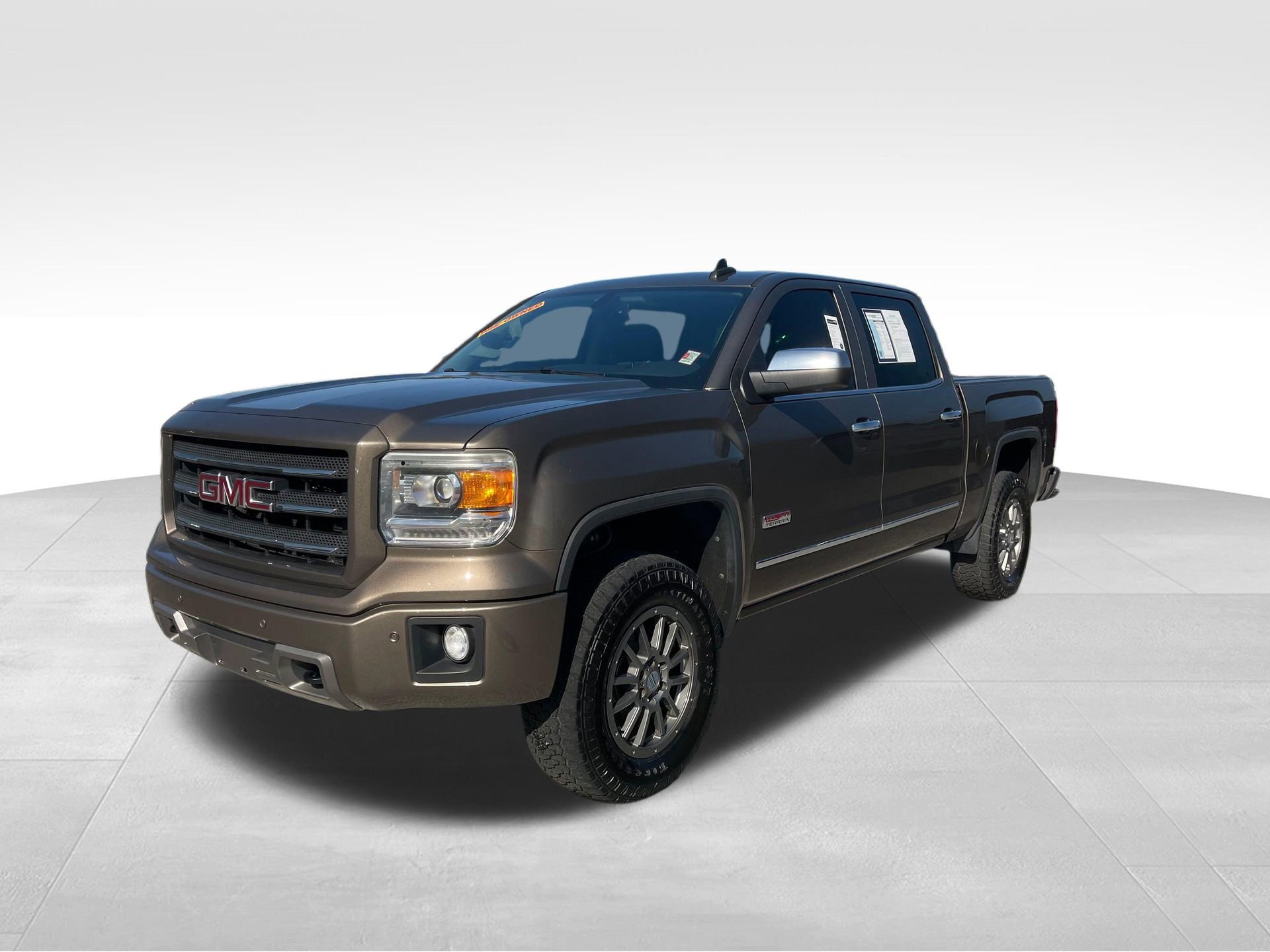 Used 2015 GMC Sierra 1500 SLT w/ All-Terrain Package AWD/4WD image 1