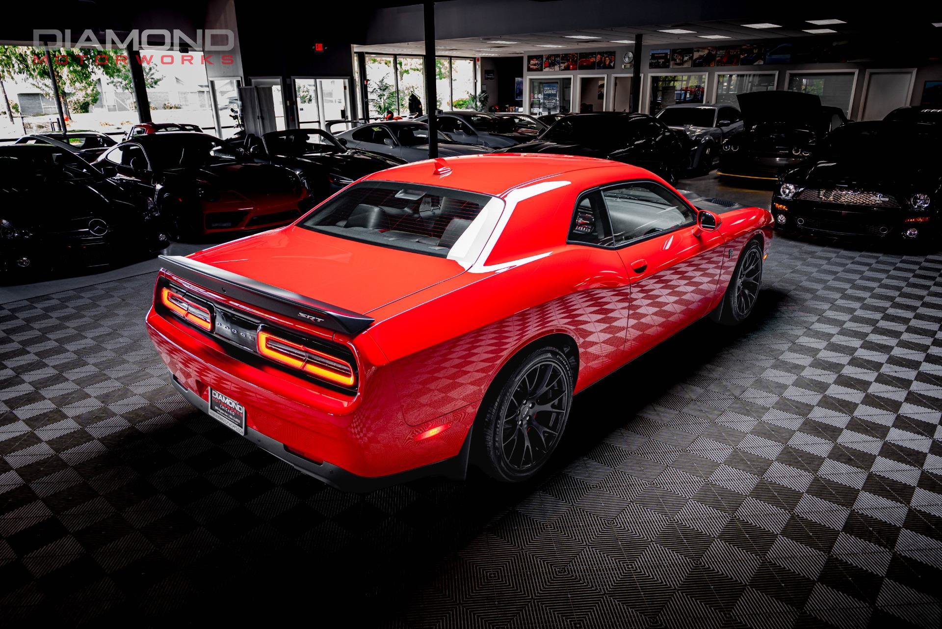 Used 2015 Dodge Challenger SRT Hellcat RWD image 4