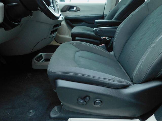 Certified 2020 Chrysler Voyager LX w/ Cold Weather Group image 9