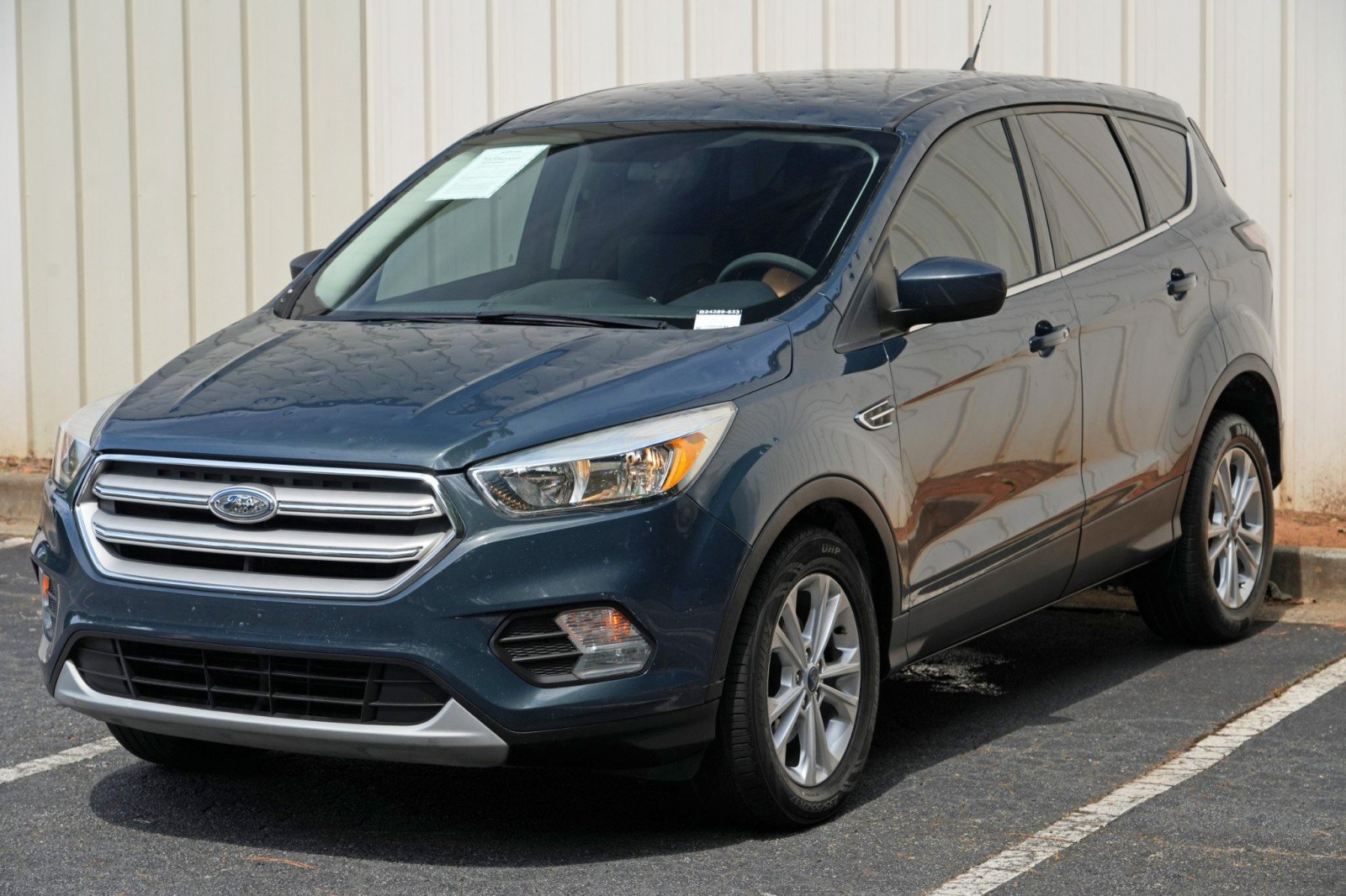 Used 2019 Ford Escape SE FWD image 41
