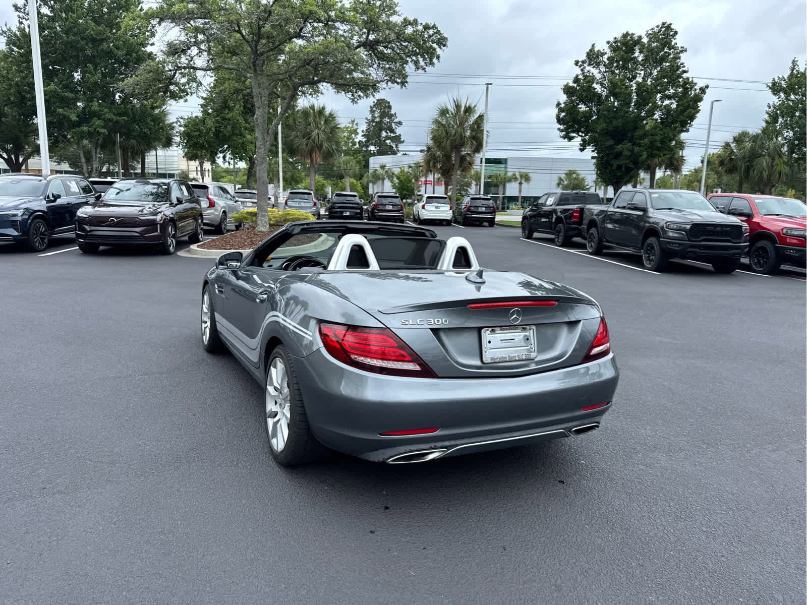 Used 2017 Mercedes-Benz SLC 300 image 14