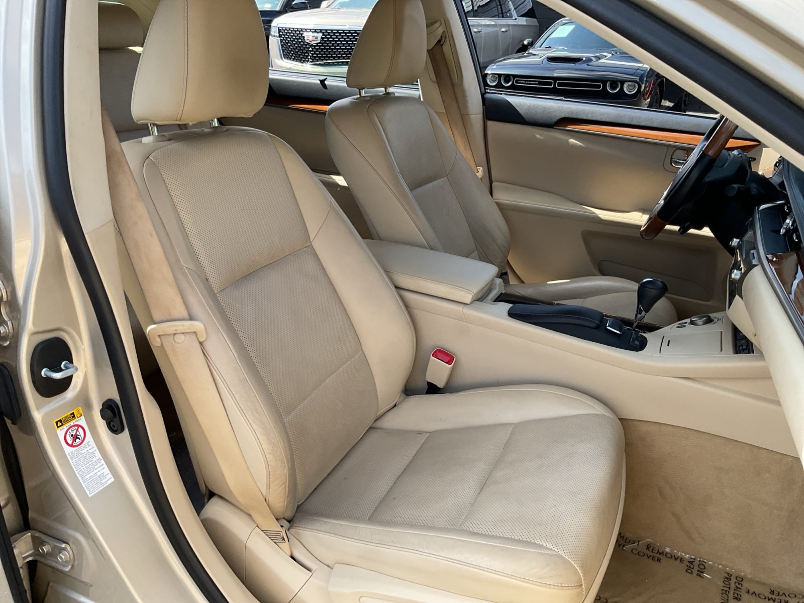 Used 2014 Lexus ES 300h FWD image 19