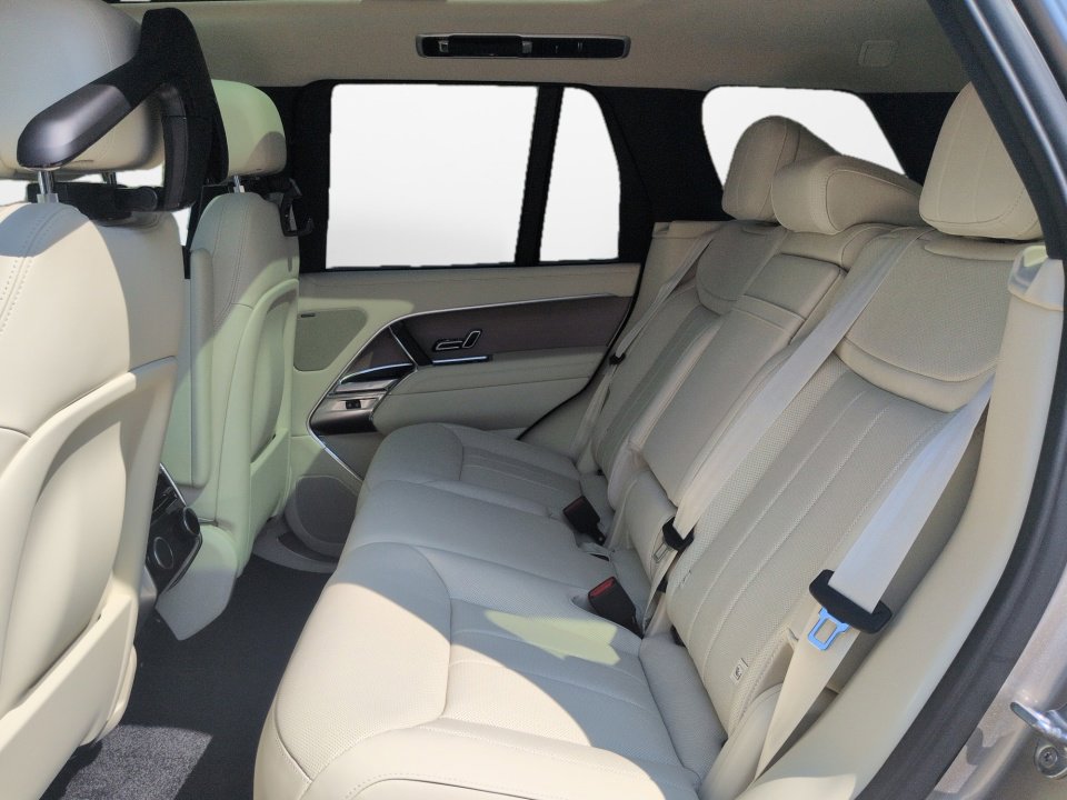 New 2026 Land Rover Range Rover SE AWD/4WD image 13