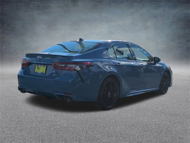 Used 2023 Toyota Camry XSE image 9